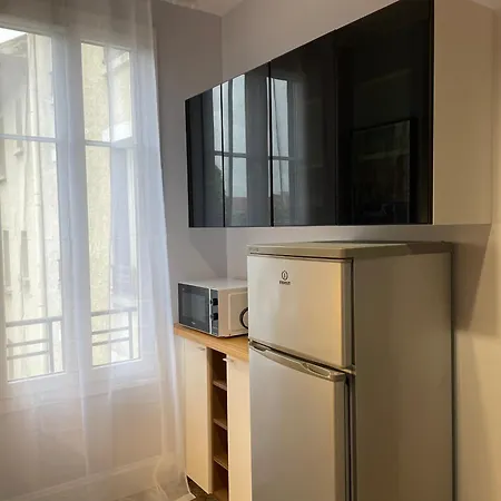 Le Treize Au Coeur Du Bouchon *