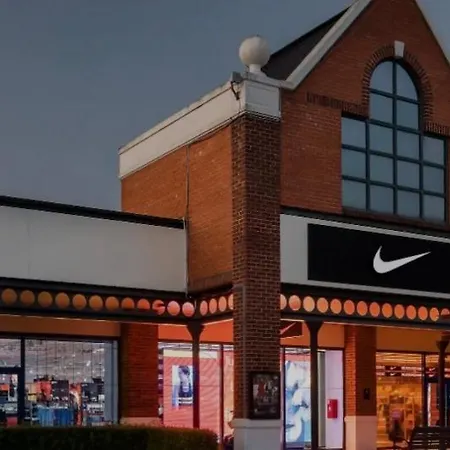 Le Treize Au Coeur Du Bouchon