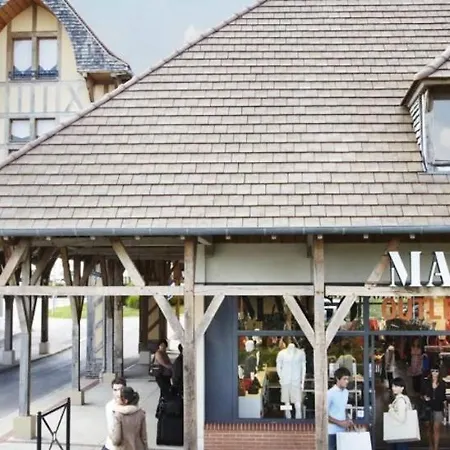 Le Treize Au Coeur Du Bouchon Troyes