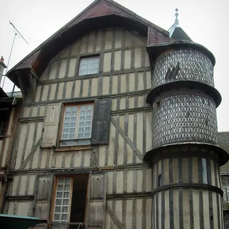 Le Treize Au Coeur Du Bouchon Apartment