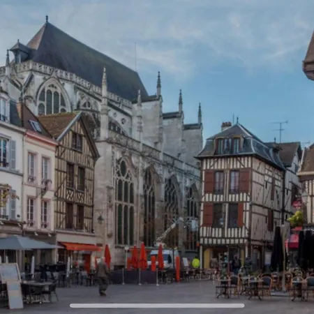Appartement Le Treize Au Coeur Du Bouchon Troyes