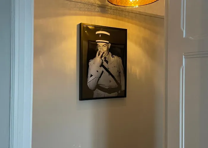 Le Treize Au Coeur Du Bouchon *