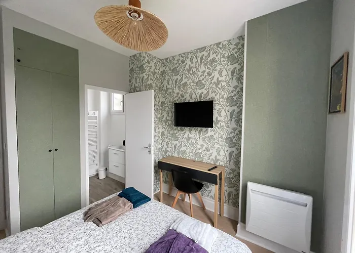 Le Treize Au Coeur Du Bouchon