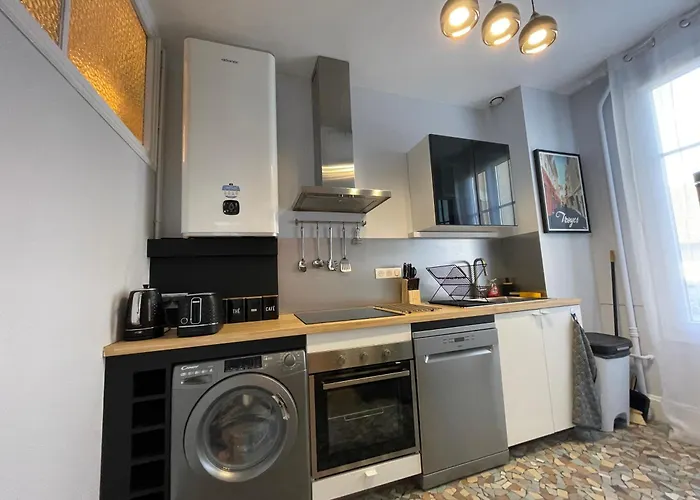 Le Treize Au Coeur Du Bouchon